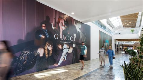 gucci roseville galleria|Gucci store roseville il.